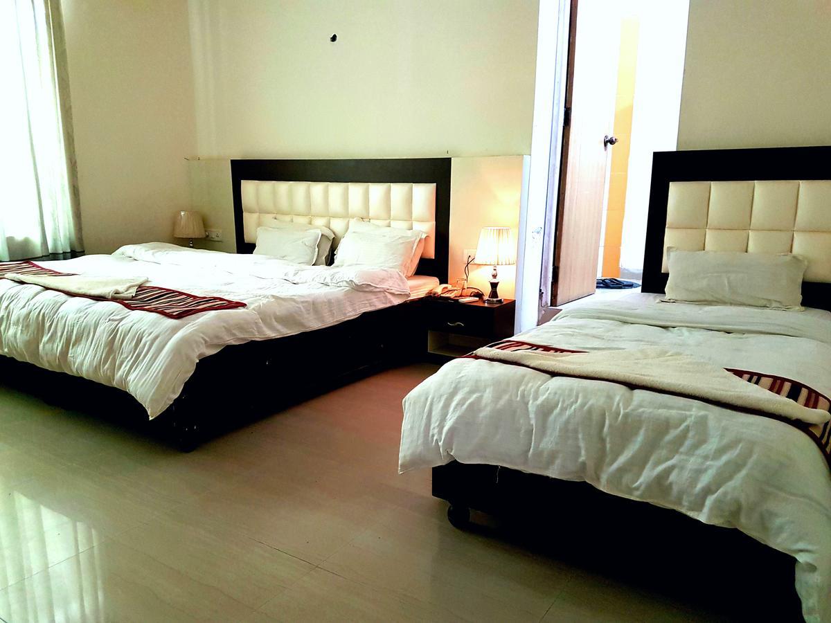 Kitchen Hut Hotel Nepalgunj Luaran gambar