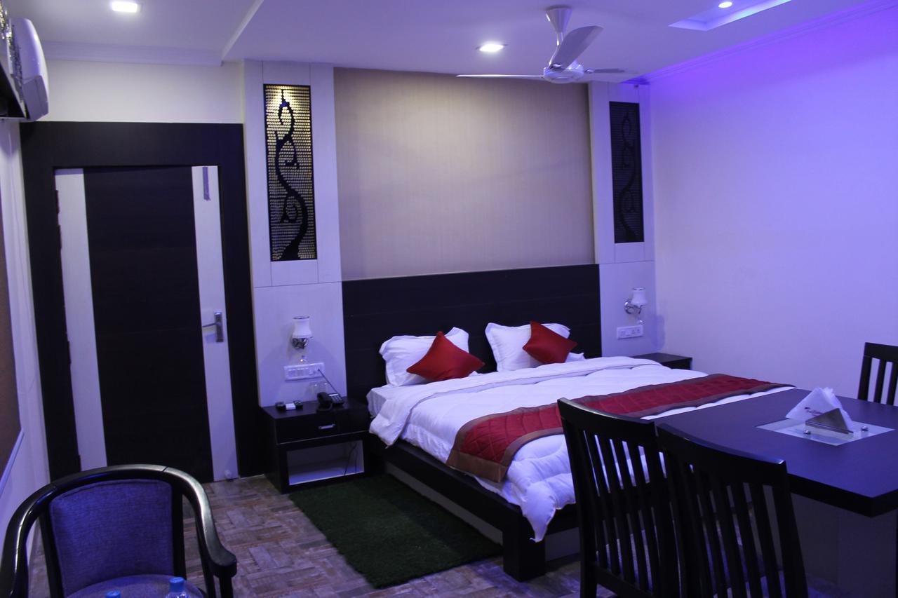Kitchen Hut Hotel Nepalgunj Luaran gambar