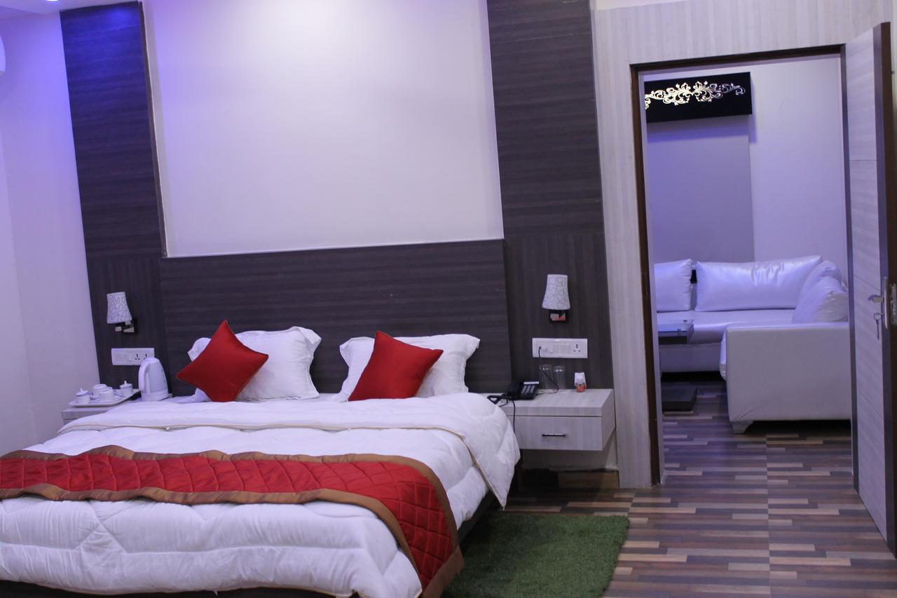 Kitchen Hut Hotel Nepalgunj Luaran gambar